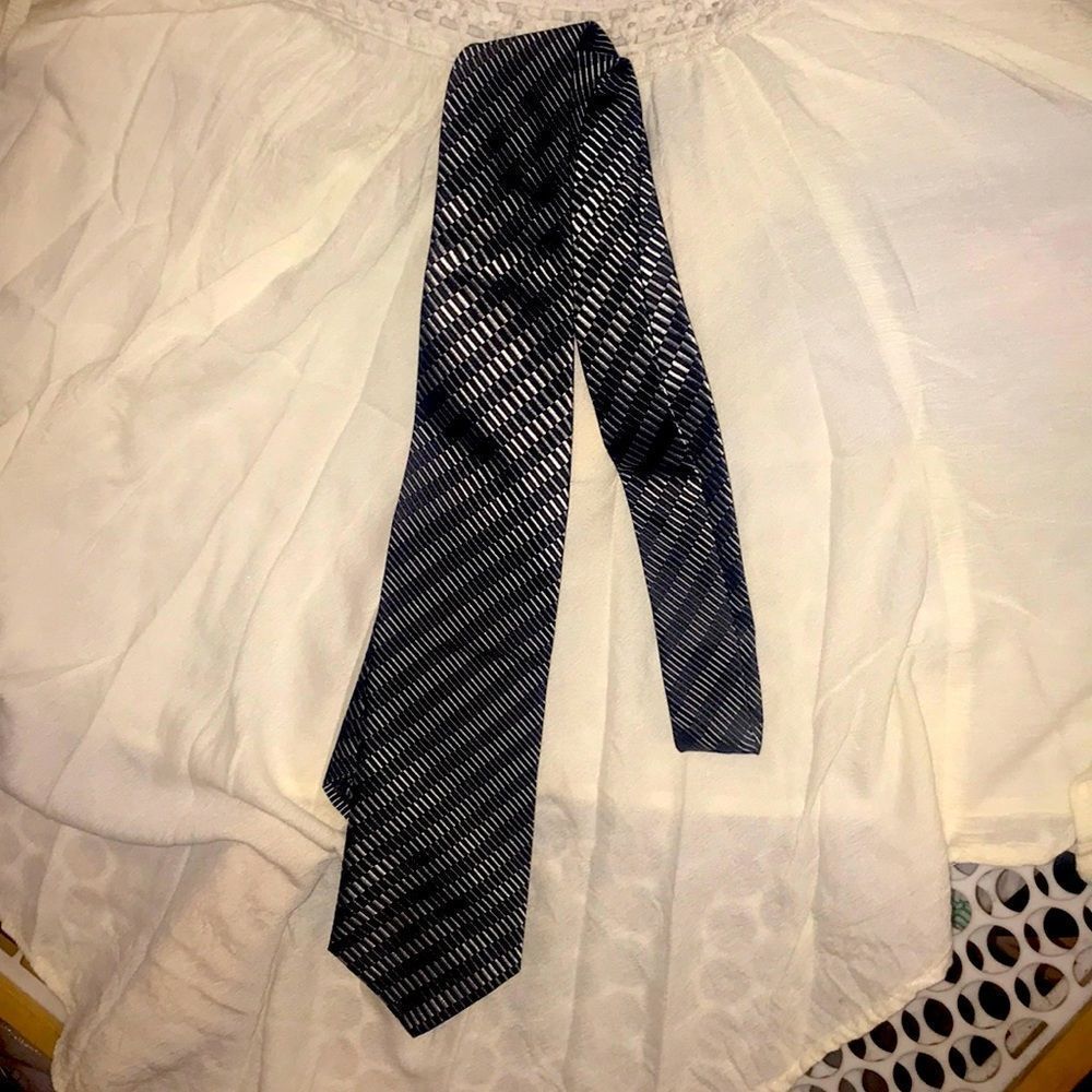 Men’s tie